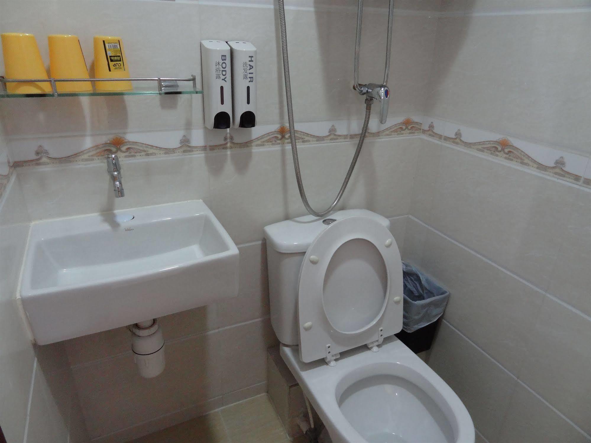 Tai Wah Hostel Хонконг Екстериор снимка